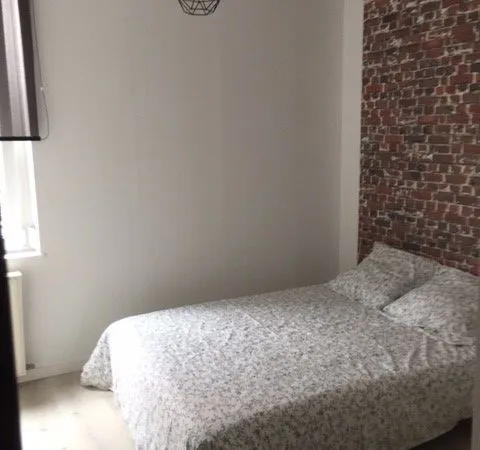 Chambre avec salle de bain privative proche Eurotéléport 