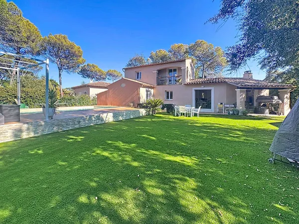Villa 6 pièces 119 m² 