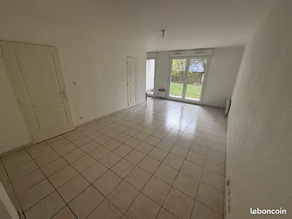Studio 1 pièce 34 m² 