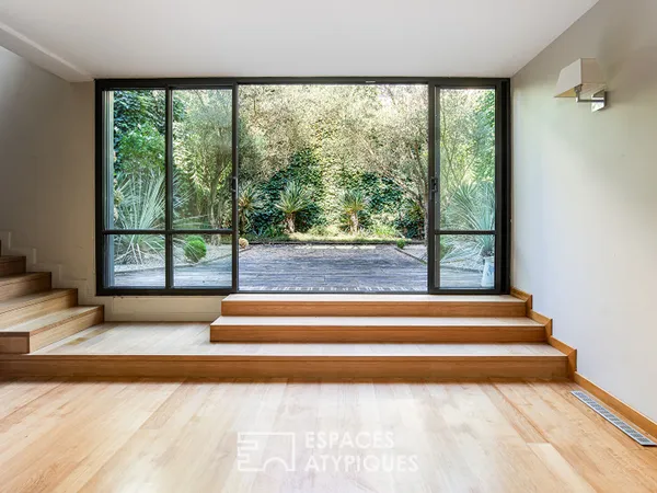 Maison de ville rénovée avec jardin et garage 