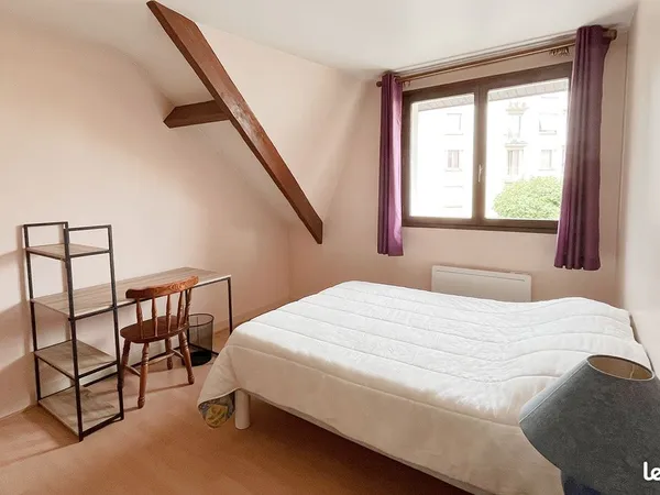 Chambre 14m² dans une maison à Villejuif 