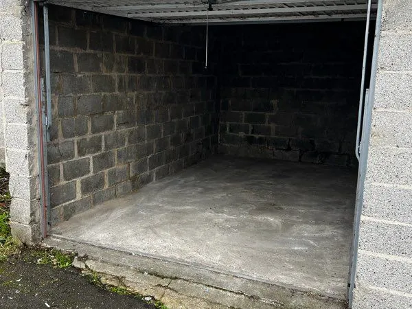 Garage / box / parking bas st Anne 