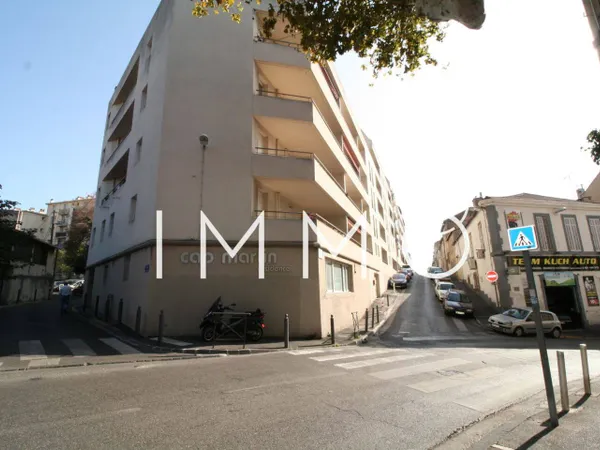 Studio 1 pièce 31 m² 