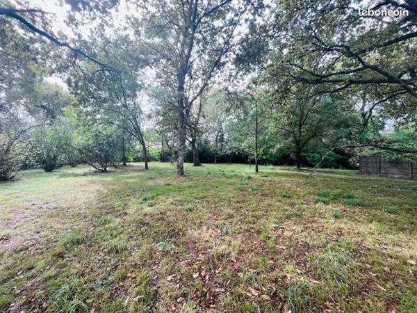 Terrain 633 m² Cestas 