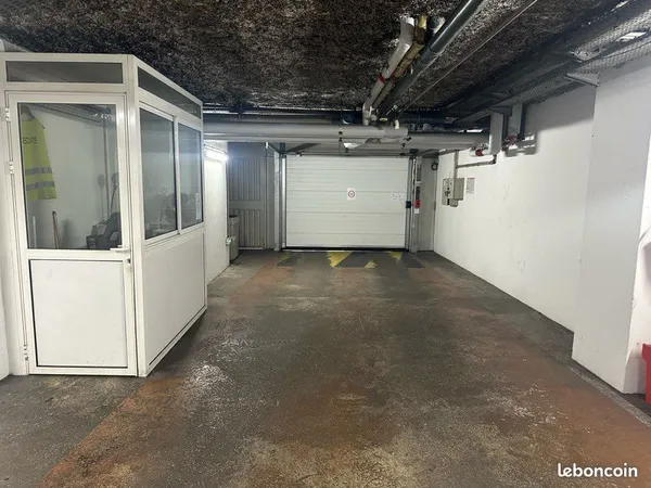 Place parking / garage - Puteaux - Gardienné 