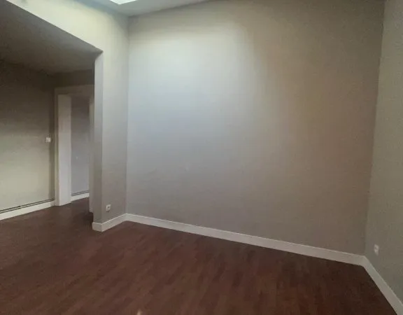 Place Saint Marc, F2 de 45m², emplacement idéal 