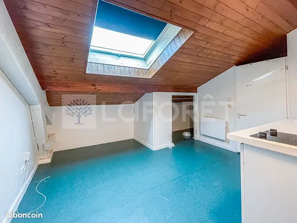Studio 1 pièce 22 m² 