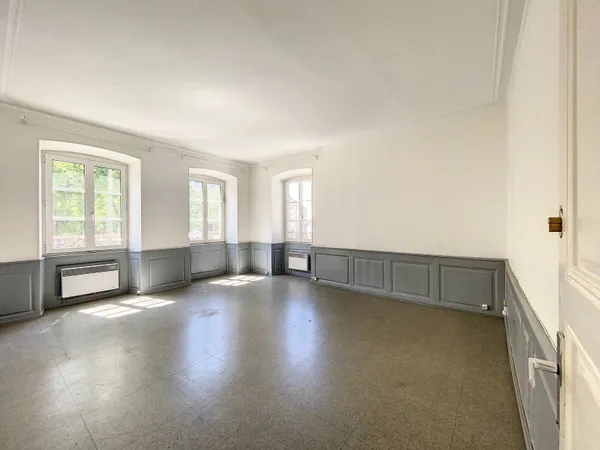 Krutenau, appartement 2 pièces de 63 m² 