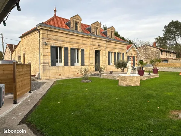 Propriété 8 pièces 179 m² 