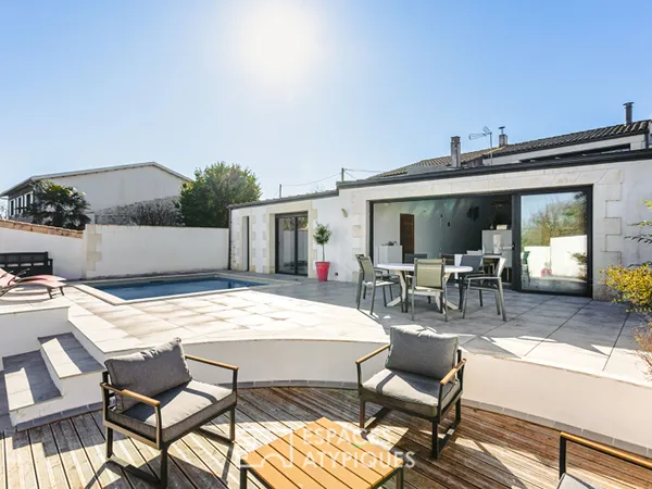 Ancien chai rénové esprit loft 