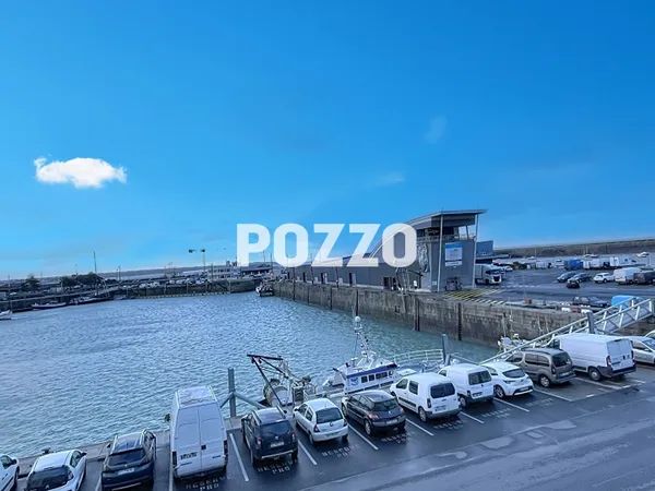 Appartement 56.30 m² VUE MER et port de pêche, de type F2 