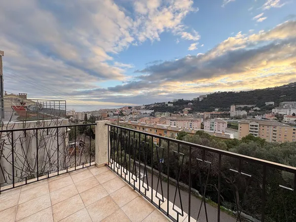Appartement 4 pièces 100 m² 