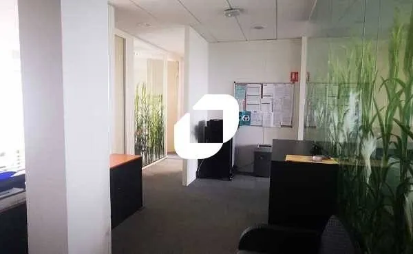 Bureaux 245 m² 