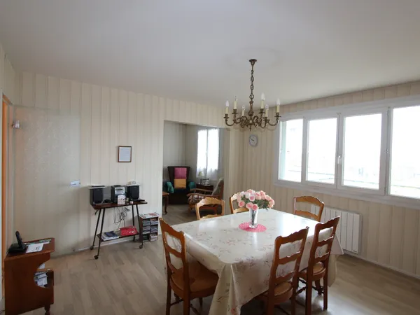 Appartement type 4 avec ascenseur 