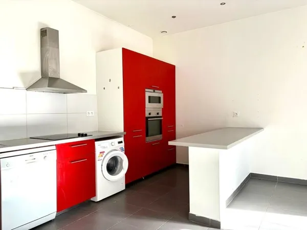 Appartement T2 ou Loft 65 m² Hypercentre Annemasse petit 