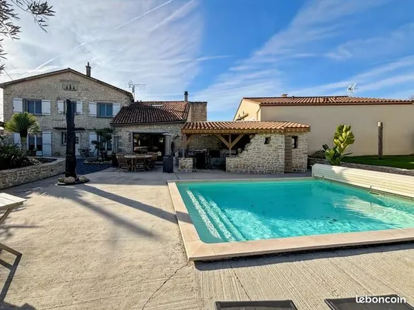Appartement 6 pièces 140 m² 