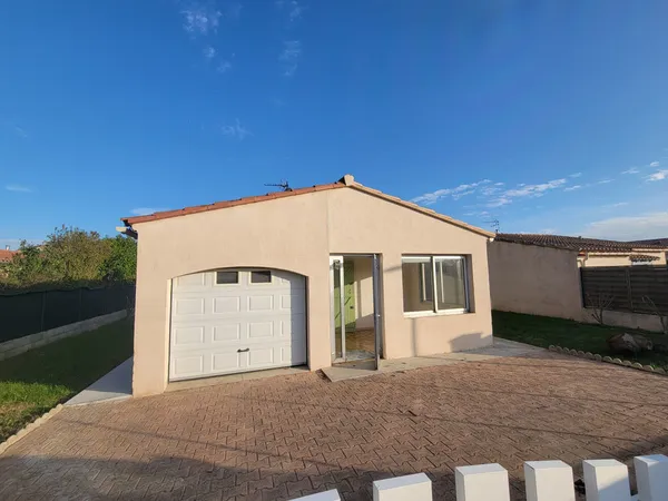 Villa T3 avec jardin et garage 