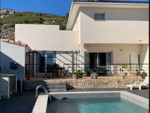 Villa contemporaine proche Narbonne, des plages et des Pyrénées 