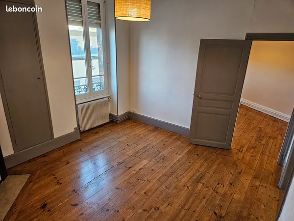 Appartement 2 pièces 33m2 Clermont fd 