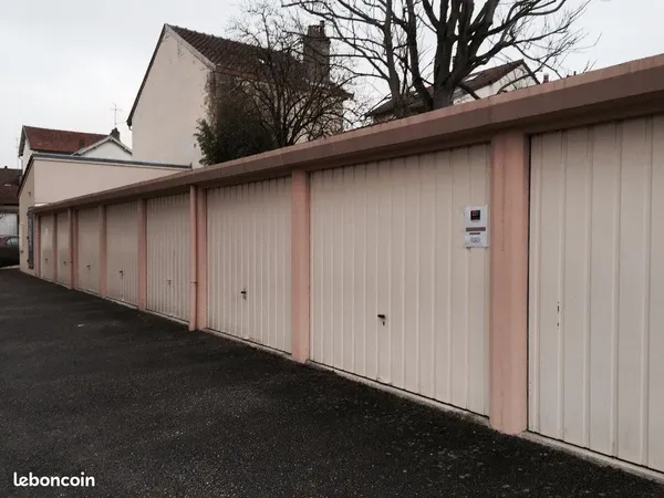 Garage/box Dijon 