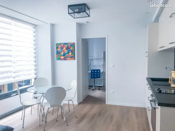 Superbe F2 meublé et lumineux, conçu par une architecte d'intérieur 