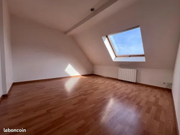 Studio 1 pièce 20 m² 