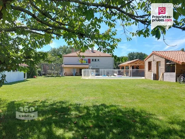 Maison 11 pièces 219 m² 