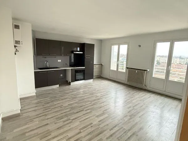 Avignon - 56 m² - 2 lots - 3 terrasses - 6e étage avec ascenseur - Vue dégagée 