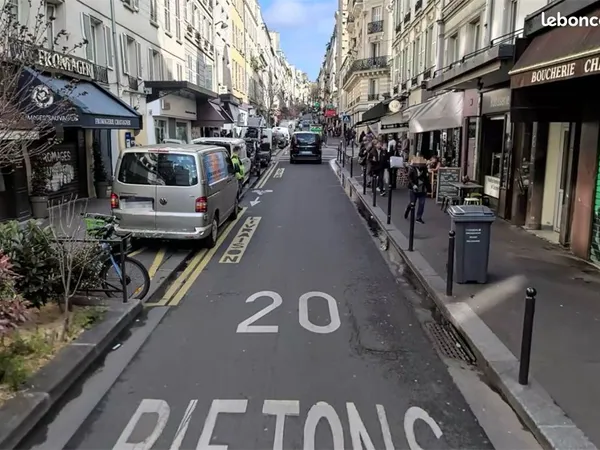 Local commercial 33 m² PARIS 