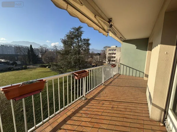 Appartement 4 pièces 83 m² 
