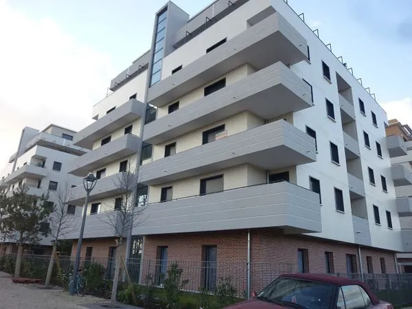 F2 - 1D RUE JACQUES HANAPPIER - LIBRE 