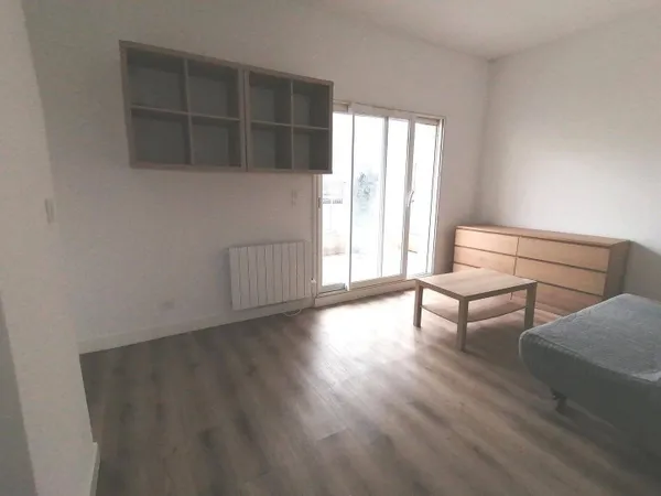 Studio 1 pièce 20 m² 