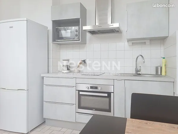 Studio 1 pièce 24 m² 