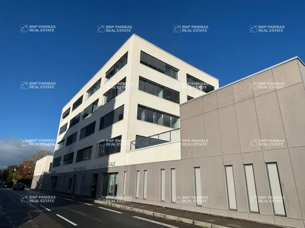 Bureaux 419 m² 