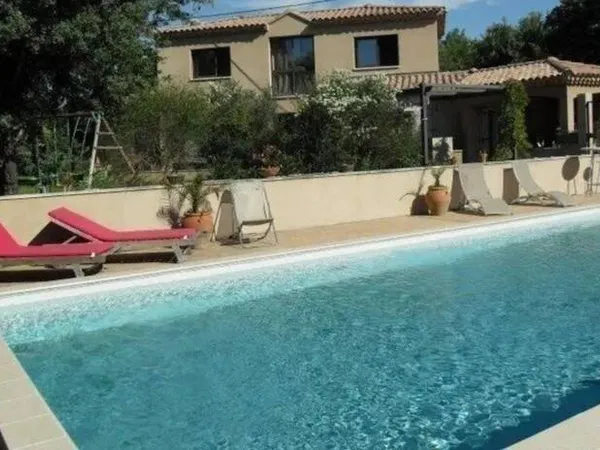 Villa 6 pièces 158 m² 