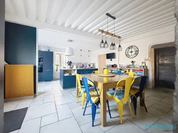 Maison 8 pièces 192 m² 