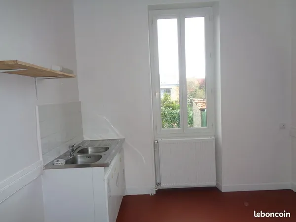 Maison T2 à SAINT AMAND MONTROND 18200 