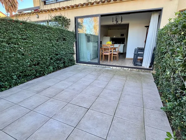 A VENDRE - GOLF SAINT CYPRIEN - APPARTEMENT 