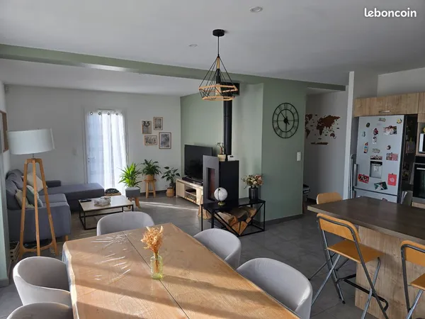 Charmante maison de 103m2 - Terrain de 600m2 à Attignat 