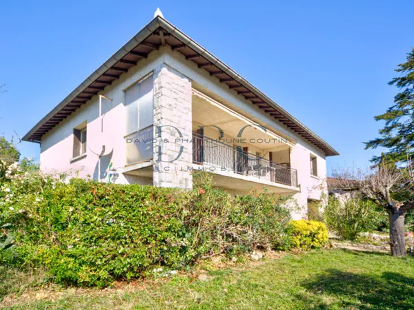 SAINT JEAN - MAISON DIVISÉE EN 2 APPARTEMENTS - GARAGE - PRO 