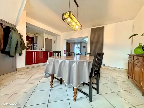 Maison 5 pièces 120 m² 