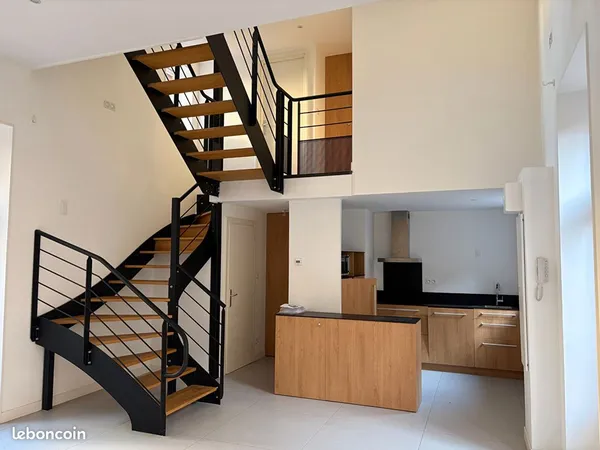 Triplex 4 pièces 79 m² 