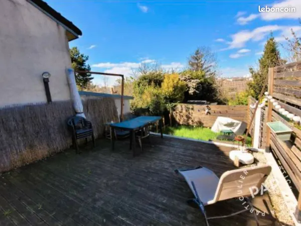 Location meublée appartement 2 pièces 29,28 m² Cachan (94230) 980 