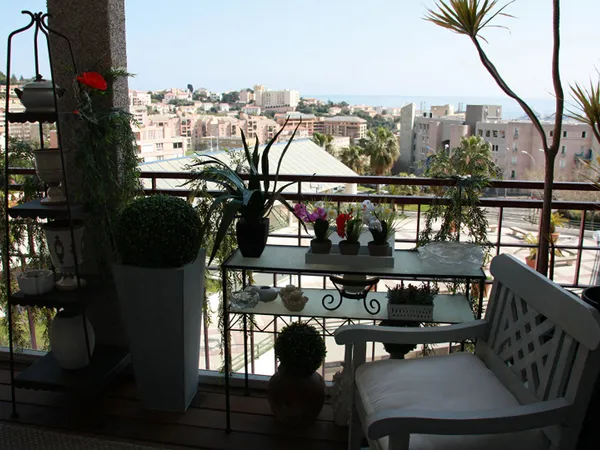 Bastia résidence 'Forum du Fango' très beau T4 de 100 m² + terrasse + cave 