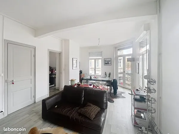 Duplex/Triplex 4 pièces 80 m² 