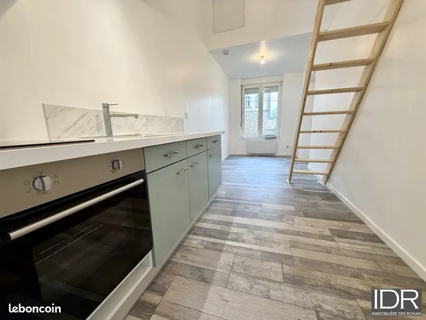 Studio 1 pièce 15 m² 