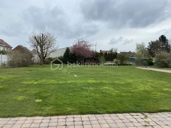Terrain de 2200m2 avec un plain pied 