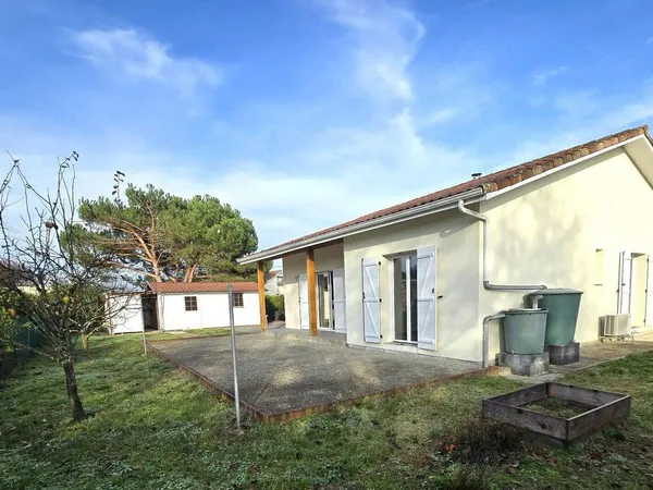 Maison de plain-pied 4 pièces 77 m² 