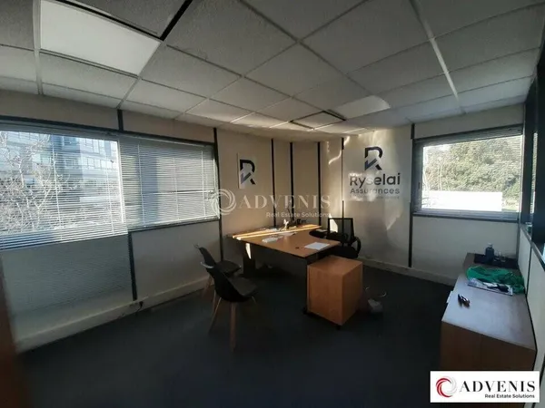 Bureaux 220 m² 