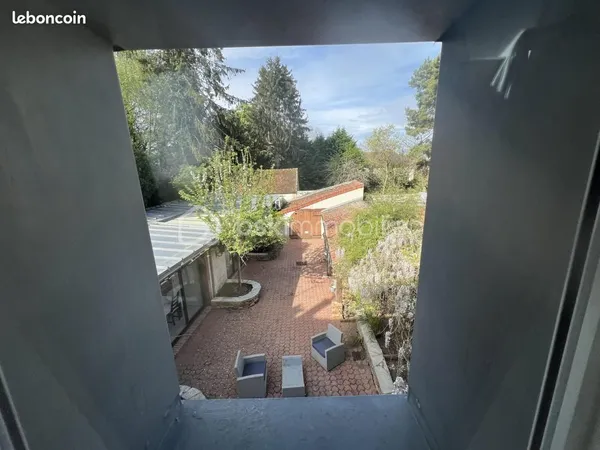 Maison 6 pièces 266 m² 